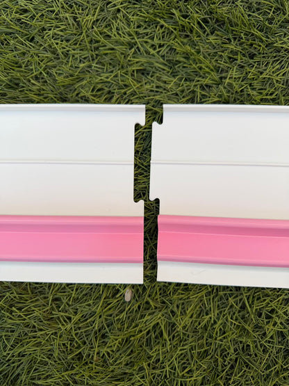 Close-up of the interlocking mechanism used to connect the two halves of a Siamese Mahjong rack.