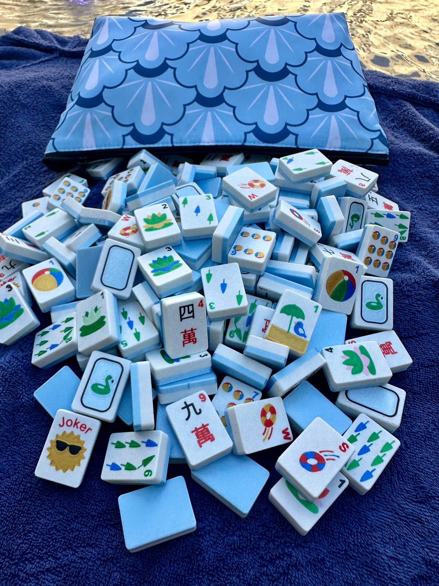 Floating Mahjong Tiles – Spools